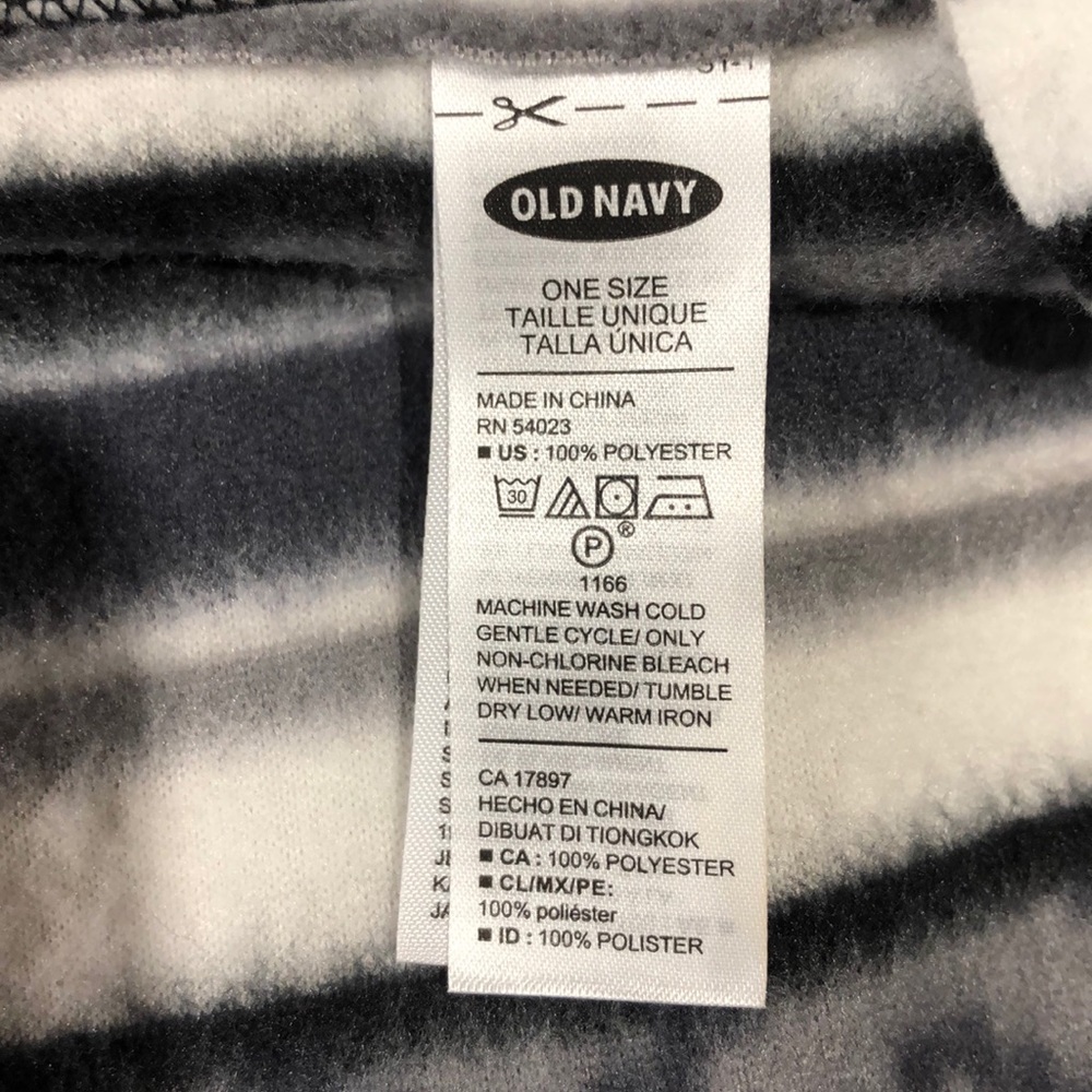 Old Navy fleece blue and gray infinity scarf - Picture 4 of 6
